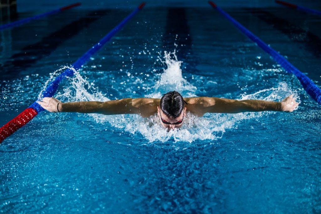 becoming a swim instructor